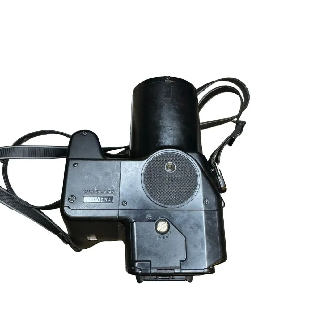 Vtg Olympus iS-1 Quartzgate Camera Black Autofocus 35mm Film35-135mm Lens Tested
